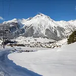 With Mountain View Val Cenis